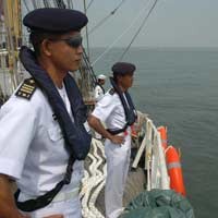 KRI Dewaruci Mampir di India 