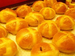 Hot Cross Bun, Roti Tawar Paskah