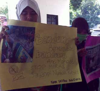 Aksi Menolak Raperda Miras