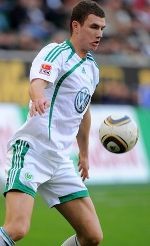 Dzeko Saingi Kuranyi dan Kiessling