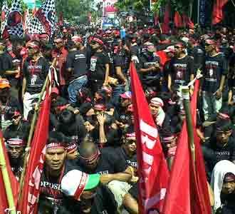 Barisan Oposisi Berdemo