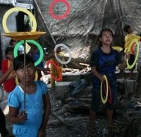 Mengintip Aksi si Hidung Merah