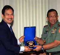 Panglima TNI Terima Rektor UI