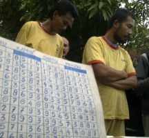 Cari Uang Tambahan, Penjahit Nyambi Jualan Judi Tosing