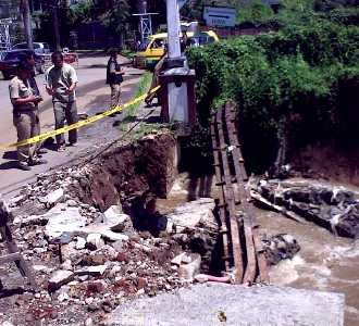 Kirmir Sungai Cibeureum Ambrol