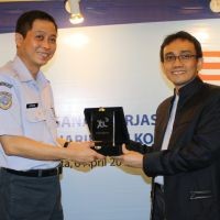 XL Bangun 120 Titik Jaringan Kereta Api