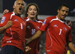 Cile Jajal Dua Lawan di Hari yang Sama