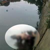 Mayat Slamet Ditemukan di Sungai Asemrowo Bercampur Sampah