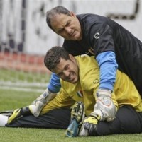 Semifinal Obati Sakit Punggung Julio Cesar