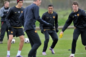 Catatan Tak Berpihak ke Setan Merah