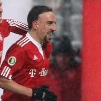 Sir Alex: Ribery Tak Lebih Cepat dari Gary Neville