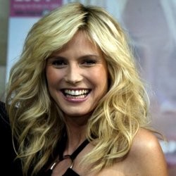 Heidi Klum Bahagia dengan Kehidupan Seksnya