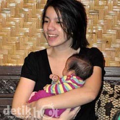 Anji Berani Blak-blakan Setelah Lihat Sheila Gendong Anak