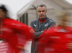 Hitzfeld Masih Lapar Sukses