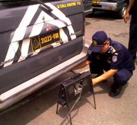 Dishub Uji Emisi Mobil Dinas Polisi