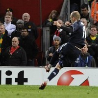 Van Gaal & Fergie Sepakat Memuji Gol Robben