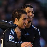 Semoga CR9 Lebih Bersinar dari Messi