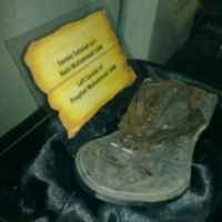 Tak Perlu ke Turki untuk Melihat Sandal Kulit Nabi