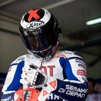 Lorenzo Tergantung Tangan Kanannya