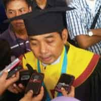 Usai Diwisuda, Arif Afandi Banjir Ucapan Selamat