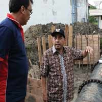 Air di Surabaya Barat Mampet, Arif Afandi Datangi PDAM