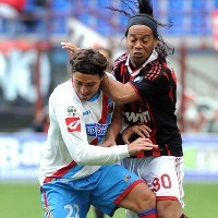 Milan Hanya Bisa Tambah Satu Angka