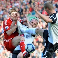 Si Merah Tertahan di Anfield