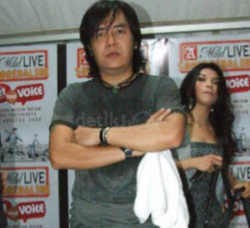 Ari Lasso: Yang Tolak Playback, Pahlawan Kesiangan 