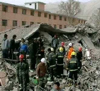 China Diguncang Gempa