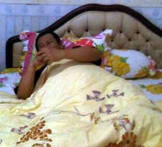 Susno Terbaring di Ranjang