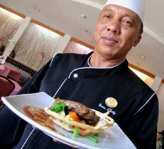 Sajian Hotel Harga Kaki Lima