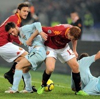 Pertimbangan Keamanan Bikin Laga Dimajukan