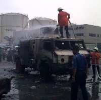 Saat Dievakuasi, Water Cannon Keluarkan Api