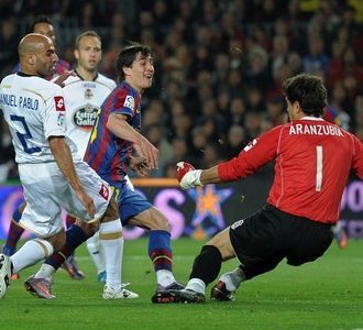 Barca Terus di Depan