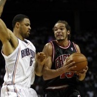 Noah Lajukan Bulls ke Playoff