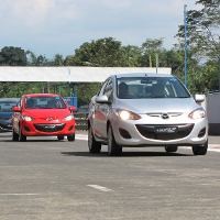 Mazda Incar Anak Muda Gaul dengan Mazda2 Sedan