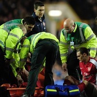 Vermaelen Gabung Barisan Pemain Cedera Arsenal