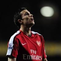 Van Persie: Sulit Kejar Chelsea