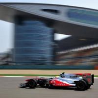 Hamilton Lanjutkan Dominasi McLaren