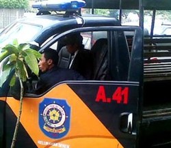 Satpol PP Akui Sulit Komunikasi untuk Tarik Mundur Pasukan