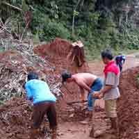 Tebing Wisata Air Terjun Dolo Kediri Kembali Longsor