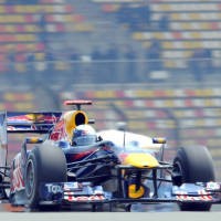 Vettel Pole, Red Bull Start 1-2