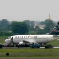 Cuaca Buruk, Batavia Air Batalkan Penerbangan