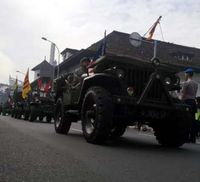 Bendera Peserta KAA Diarak