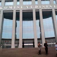 KY Tunda Periksa Hakim Kasus Gayus Tambunan