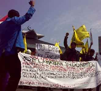 PMII Tuntut Penuntasan Kasus Century