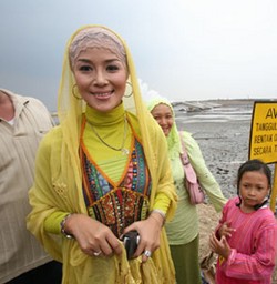 Ingin Maju di Pilkada Sidoarjo, Maria Eva Ngaku Didukung Mendagri