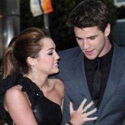 Miley Cyrus Akan Tinggal Serumah dengan Sang Pacar