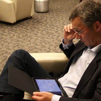 Urus Negara via iPad, Perdana Menteri Tuai Kecaman