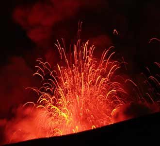 Lava Pijar Gunung Eyjafjallajokull